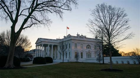 La sustancia en polvo descubierta en la Casa Blanca se analizará más a fondo, según el Servicio Secreto